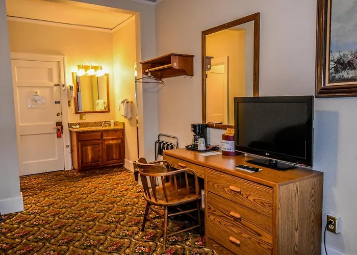 Irma Hotel 3*