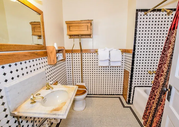 Hotel Irma 3*